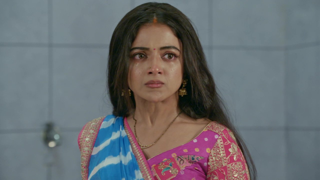 Aankh Micholi - Season 1 Episode 56 : Rukmini Defends Her Father