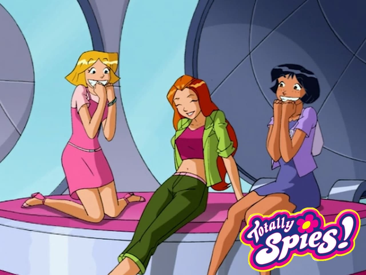 Totally Spies! - Season 2 Episode 10 : Mommies Dearest