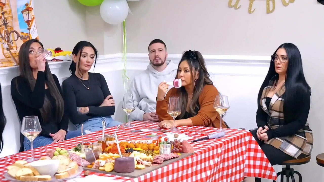 Jersey Shore: Family Vacation - Season 7 Episode 20 : Pauly's New House