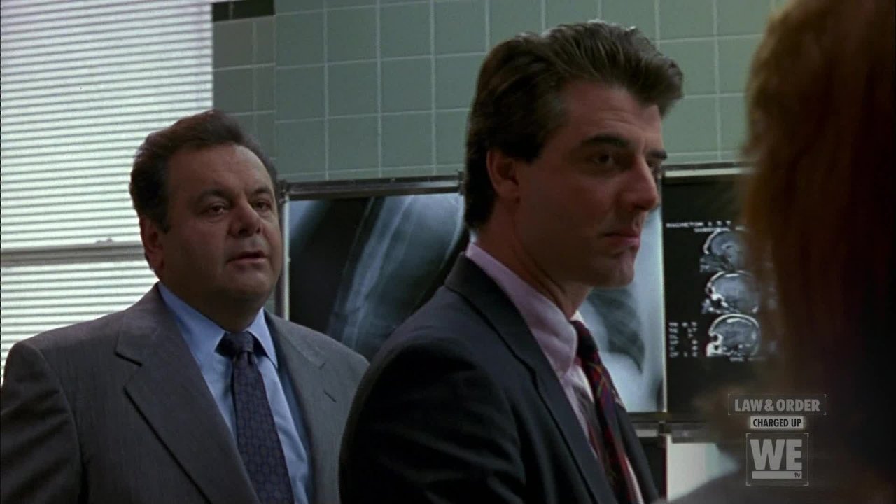 Law & Order - Season 2 Episode 19 : The Fertile Fields
