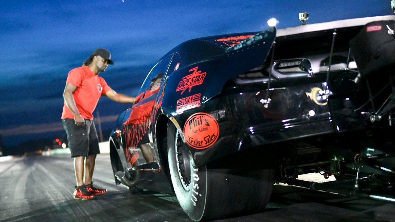 Street Outlaws: No Prep Kings - Season 5 Episode 5 : Little Bit of Contact