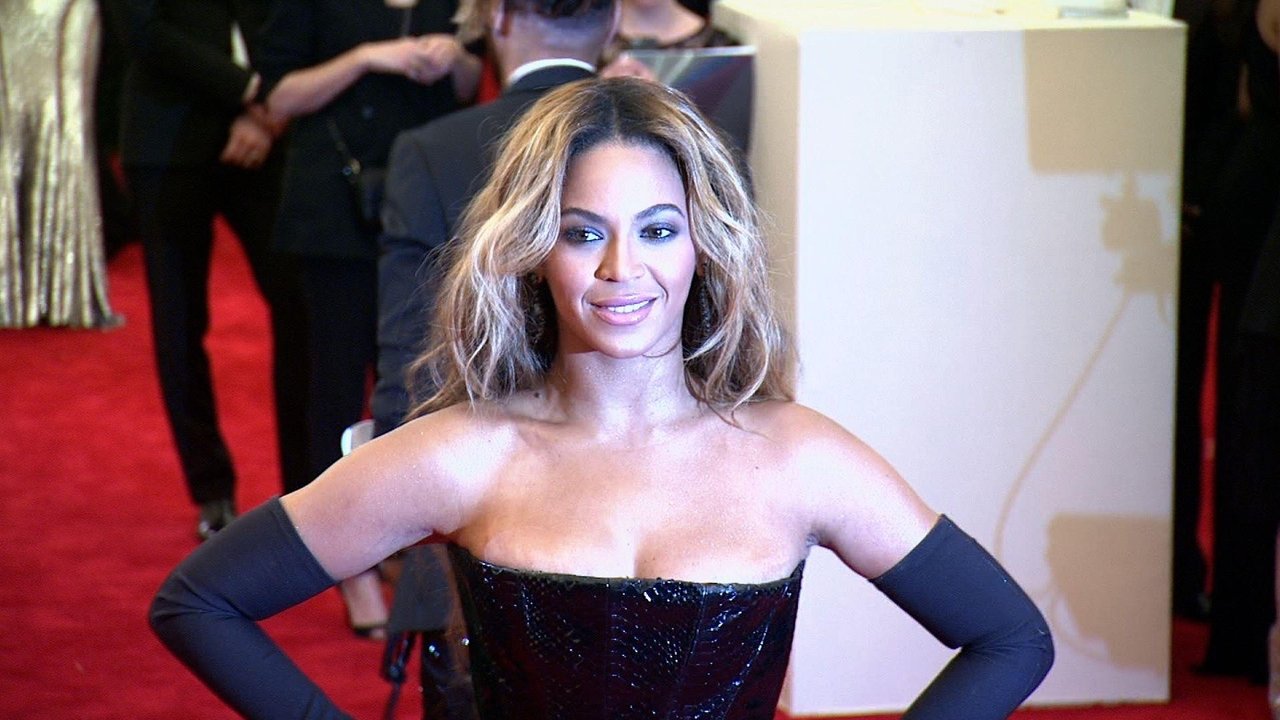 Beyonce: Queen B background