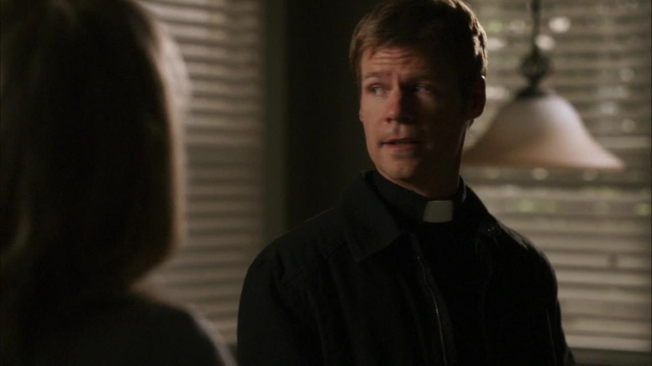 V - Season 1 Episode 3 : A Bright New Day