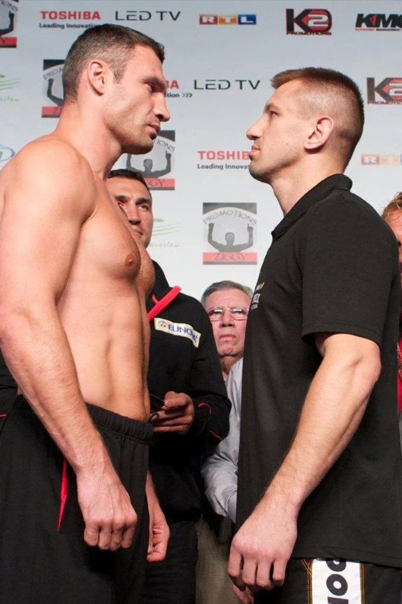 Vitali Klitschko vs. Tomasz Adamek filmaffisch
