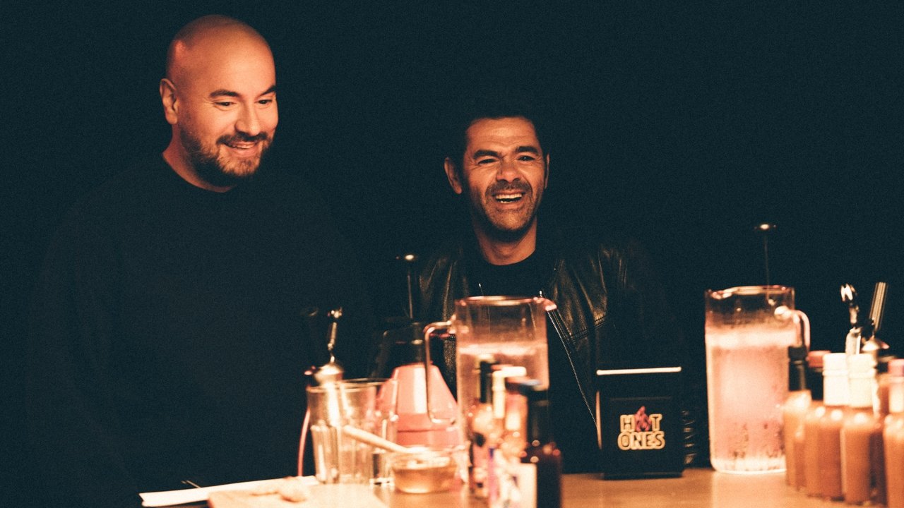Hot Ones - Season 1 Episode 7 : Jamel Debbouze swallows a tear gas canister