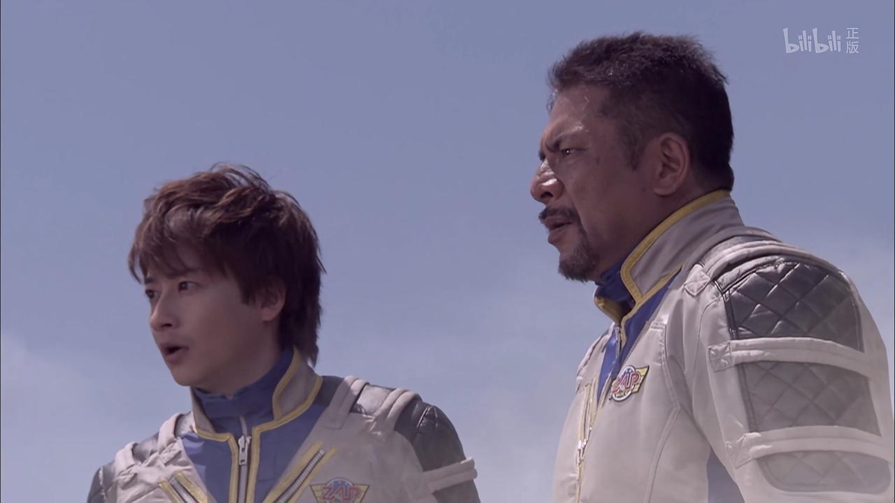 Ultraman Zero VS Darklops Zero - Part 1: Multidimensional Threat!