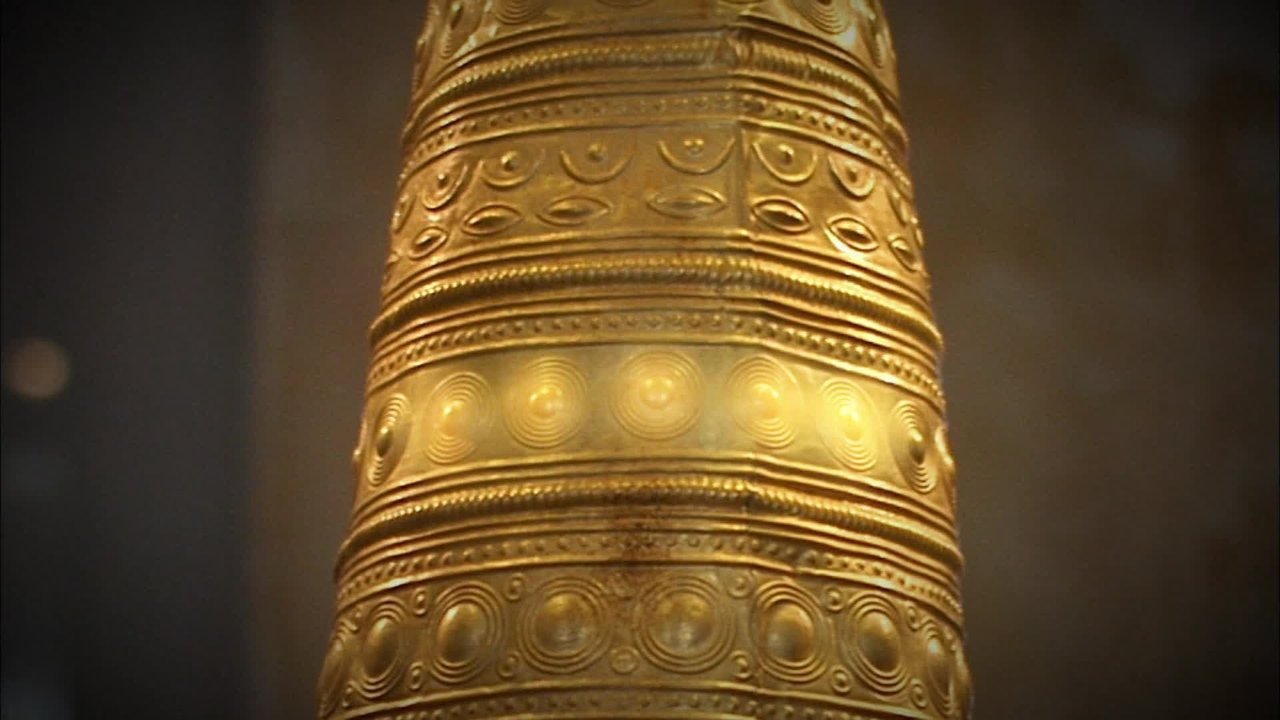 Ancient Aliens - Season 6 Episode 8 : Mysterious Relics