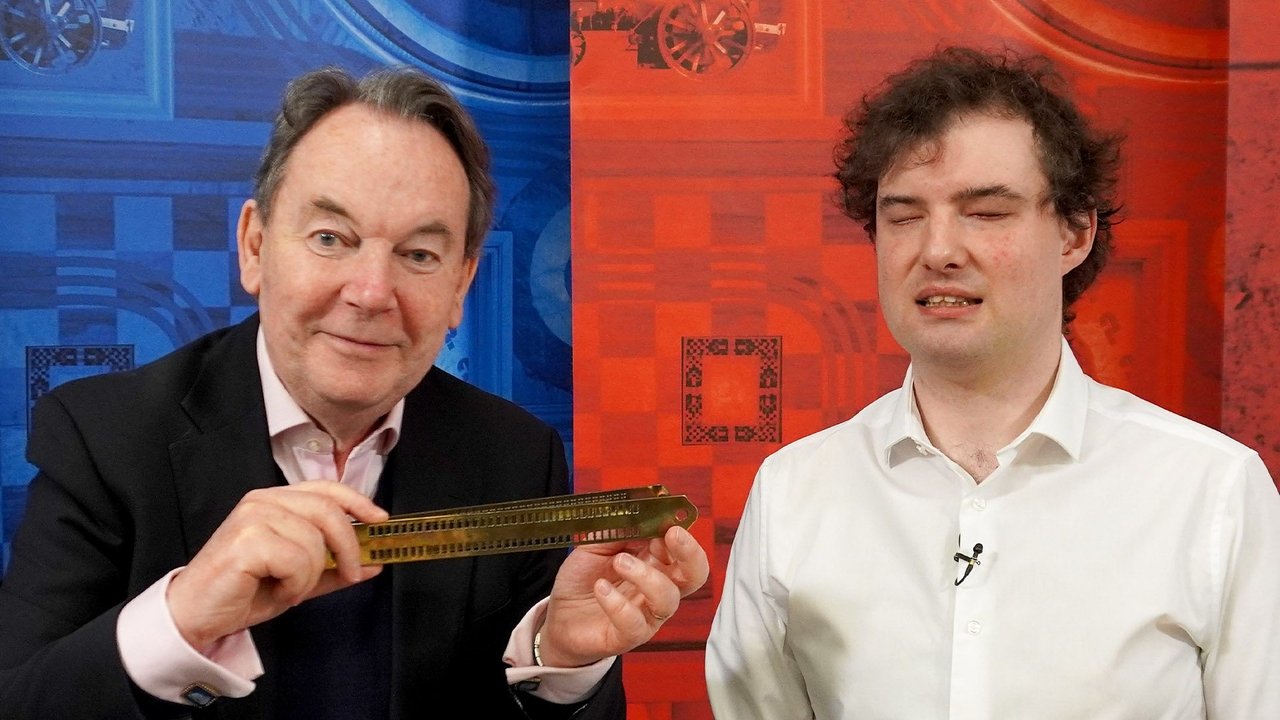 Bargain Hunt - Season 72 Episode 12 : Stoneleigh 9