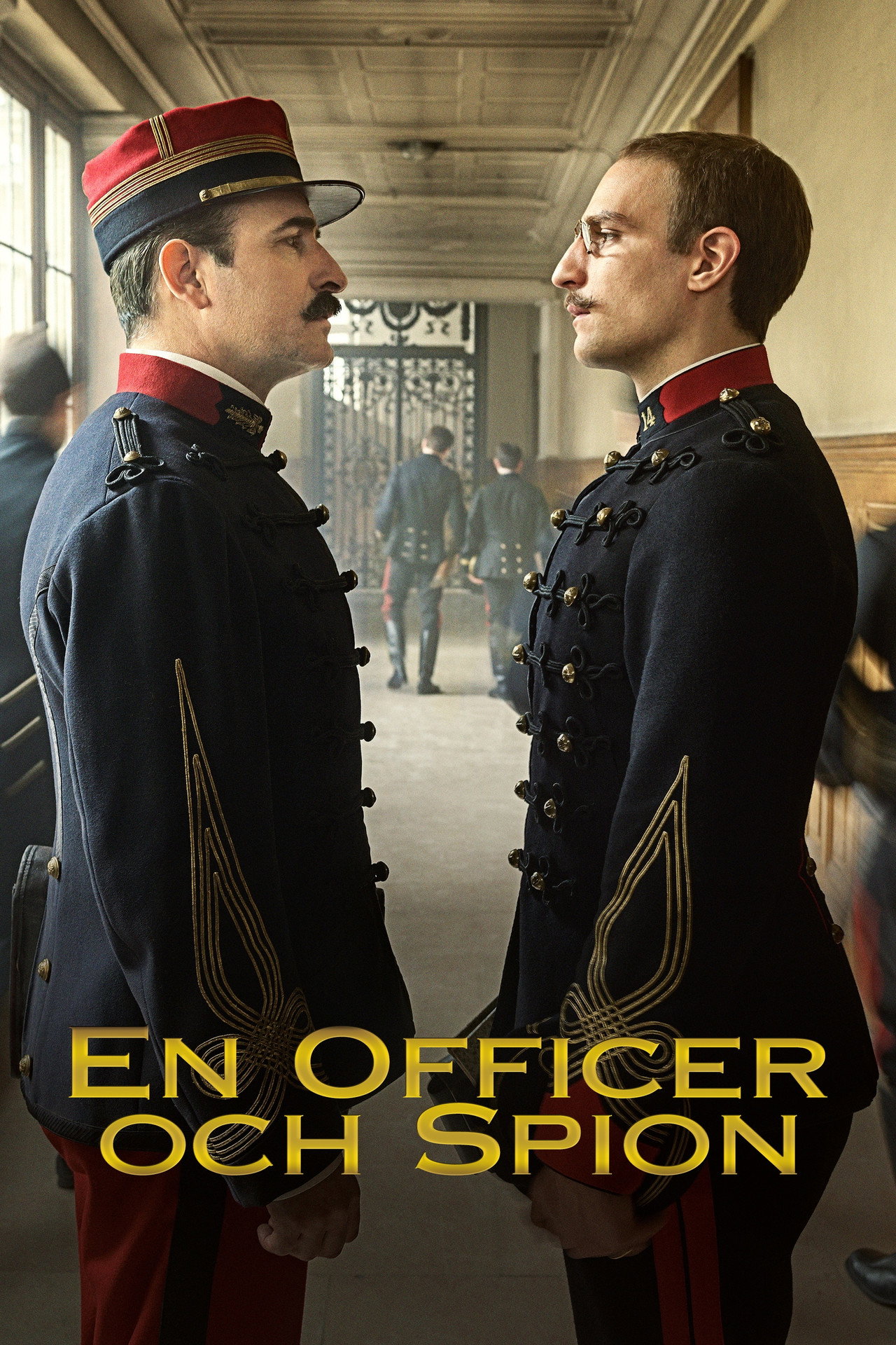 En officer och spion filmaffisch