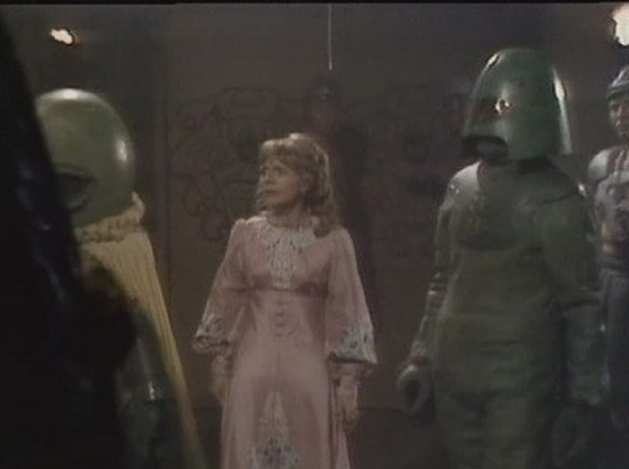 Doctor Who - Season 9 Episode 8 : The Curse of Peladon (4)