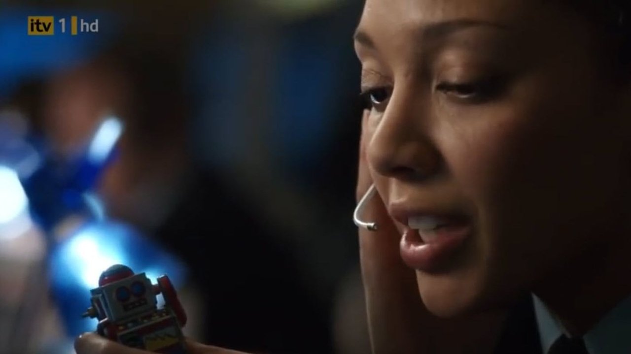 Law & Order: UK - Season 2 Episode 1 : Samaritan