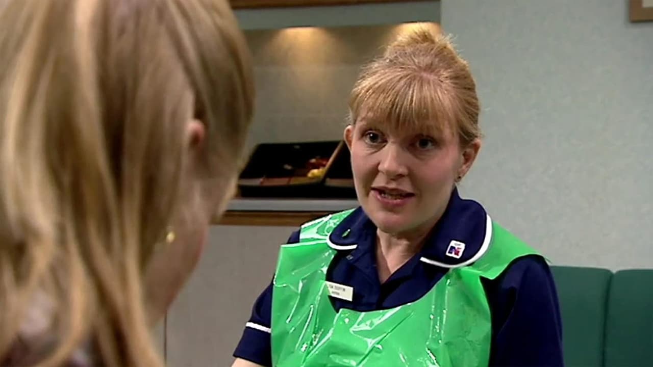 Casualty - Season 15 Episode 26 : Scent of the Roses