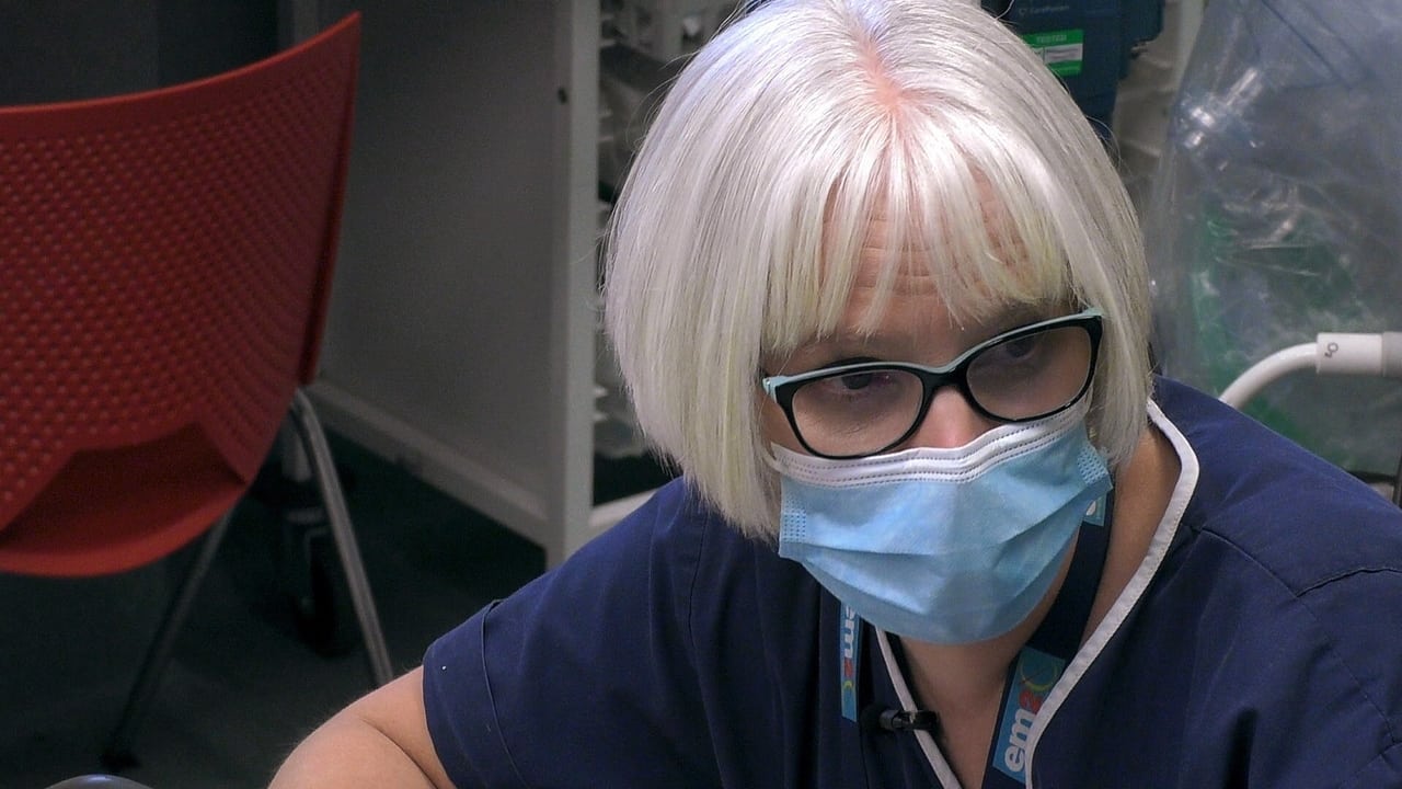 24 Hours in A&E - Season 30 Episode 1 : Tales Of The Unexpected