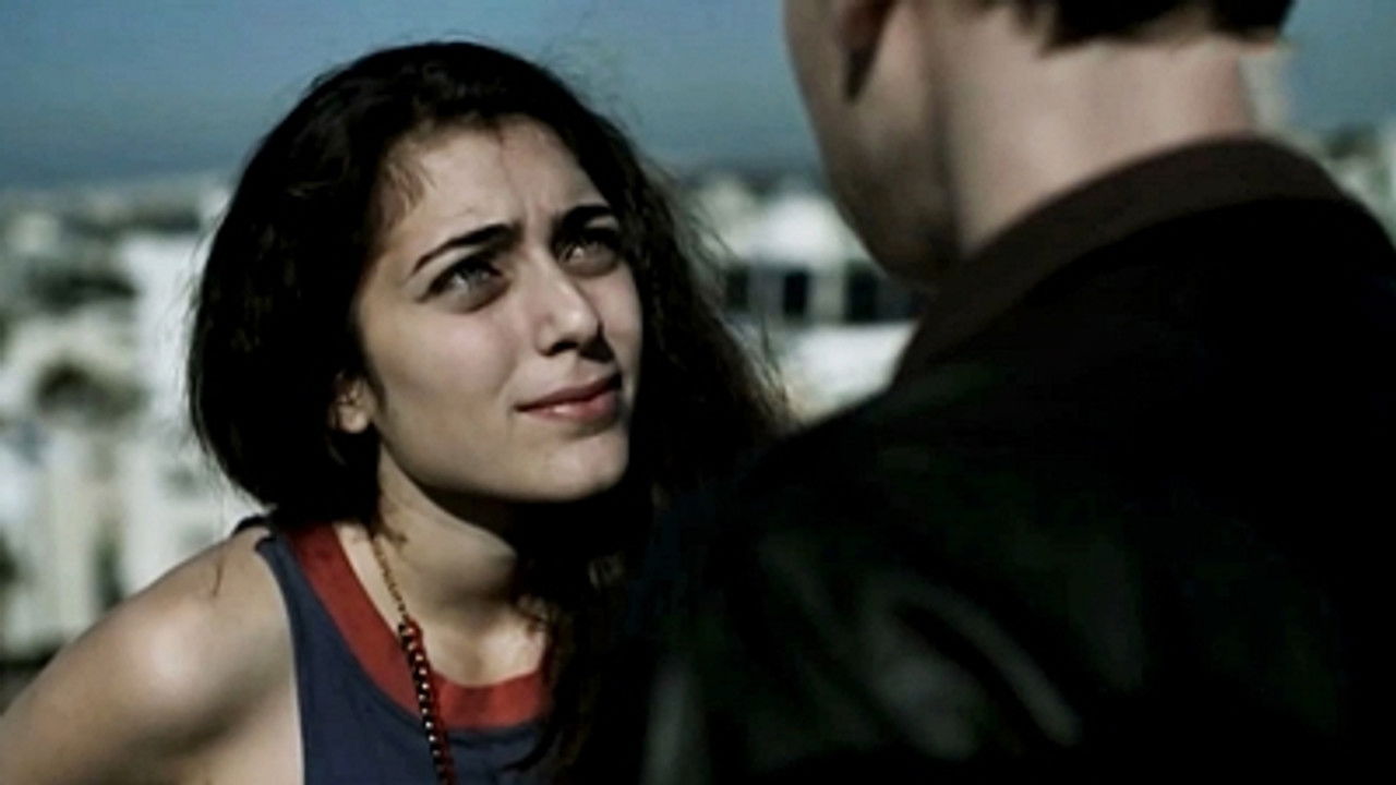 אופוריה backdrop