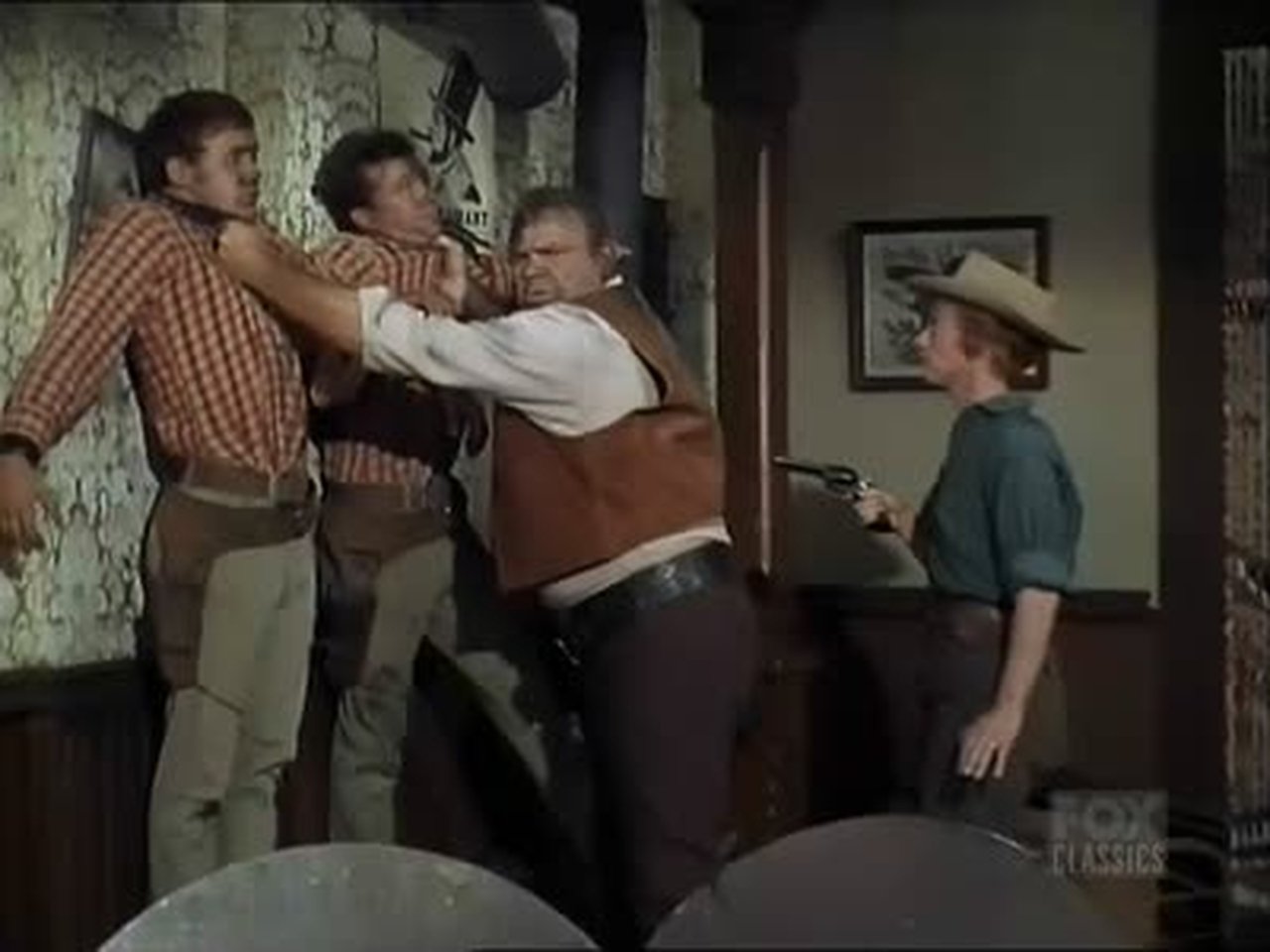 Bonanza - Season 8 Episode 12 : A Real Nice, Friendly Little Town