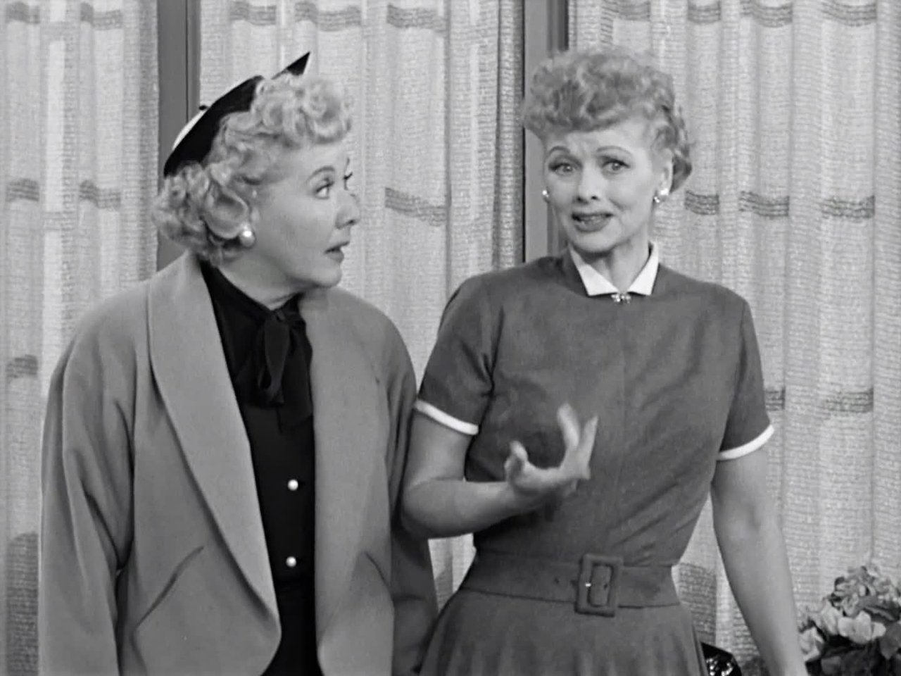 I Love Lucy - Season 5 Episode 16 : The Fox Hunt