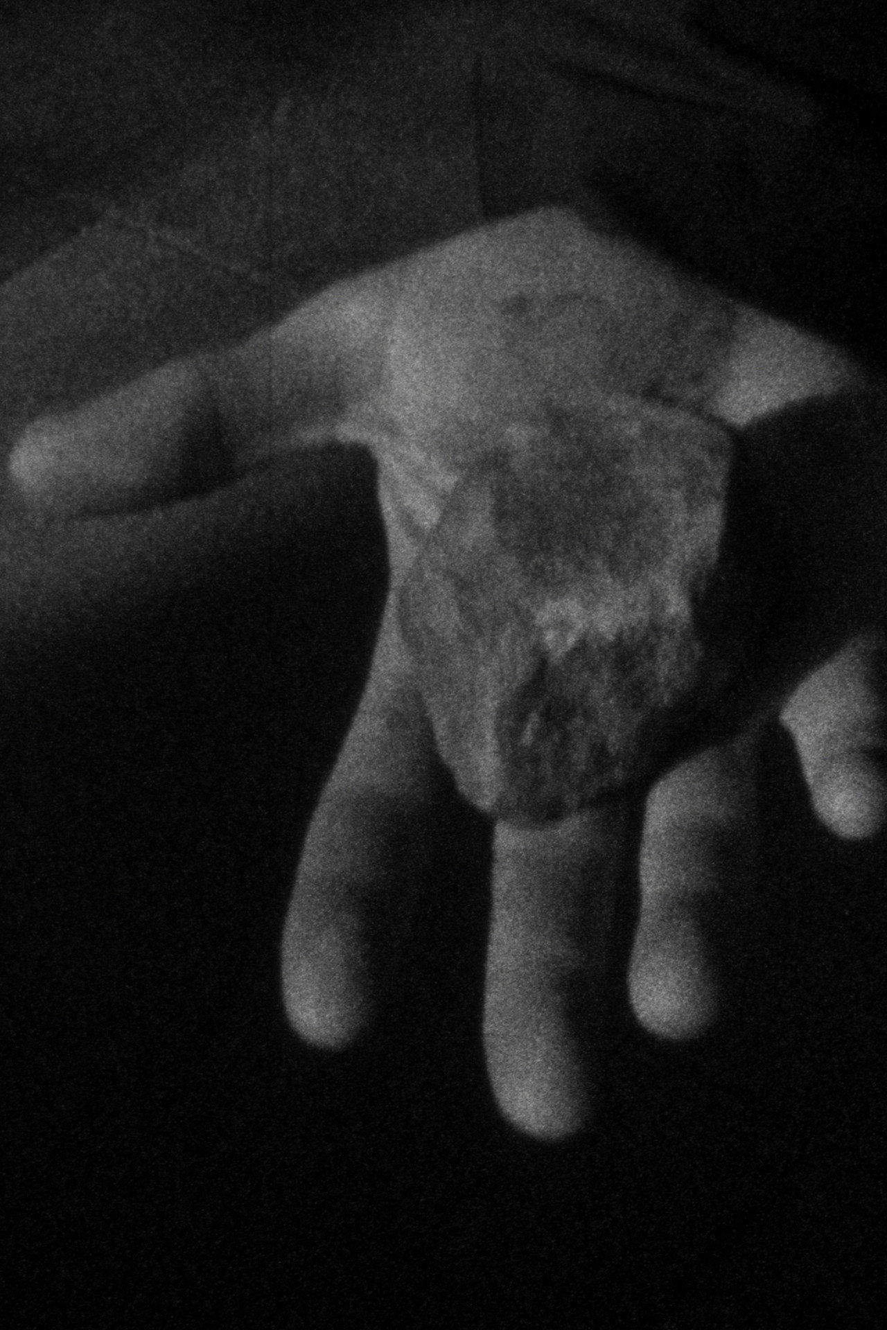 A un tiro de piedra