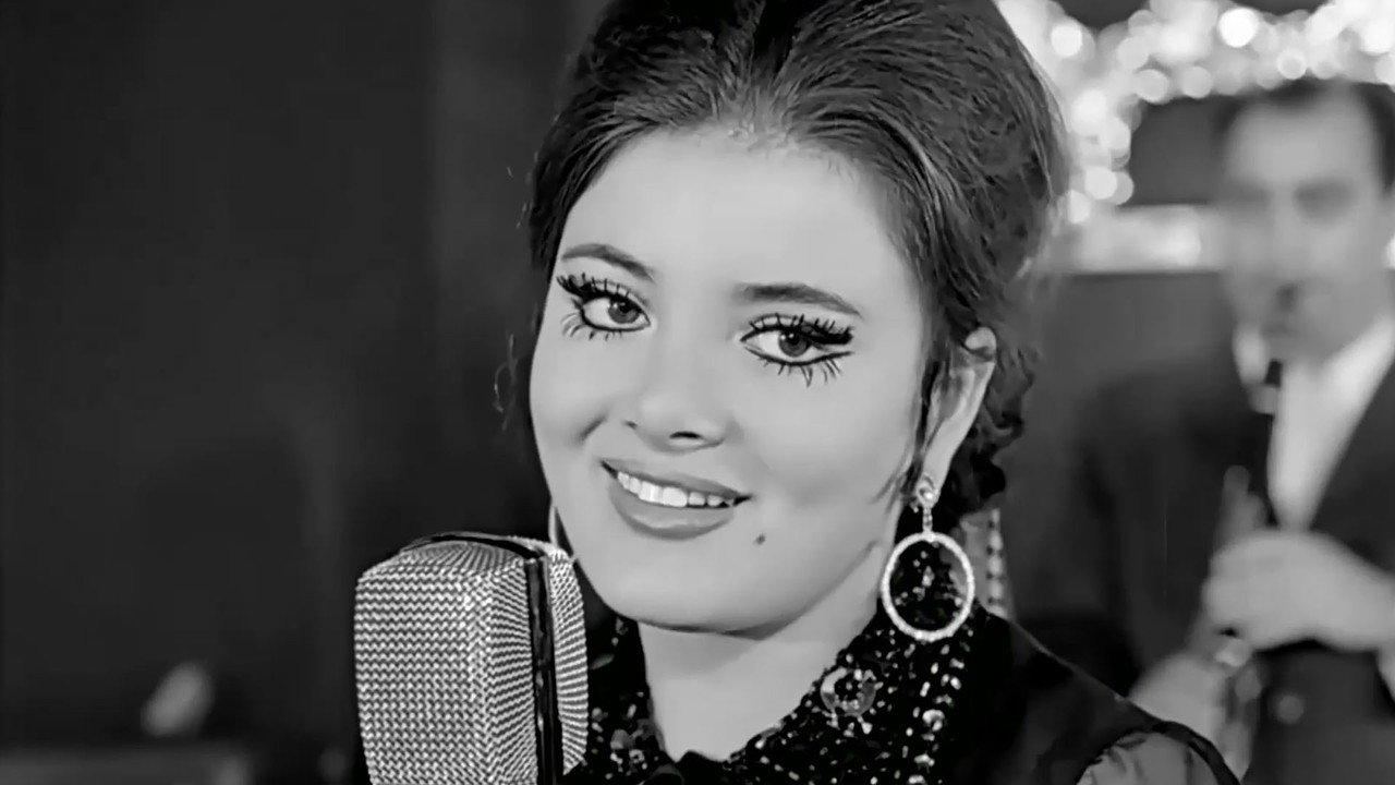 Ağlama Değmez Hayat still 2