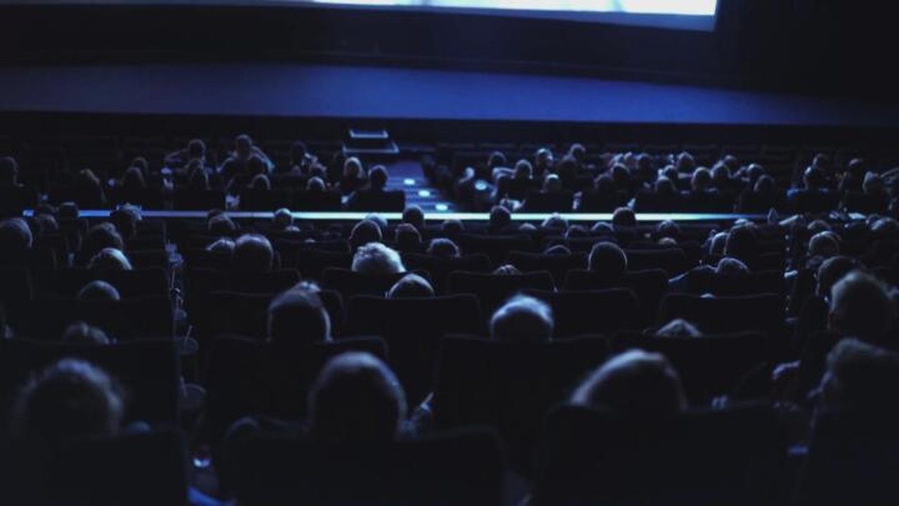 Customer Wars - Season 5 Episode 12 : Movie Theater Madness