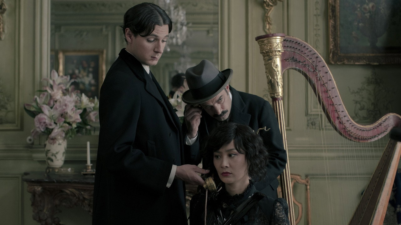 Обои к сериалу «Ирма Веп (2022)» — (71 из 73)
