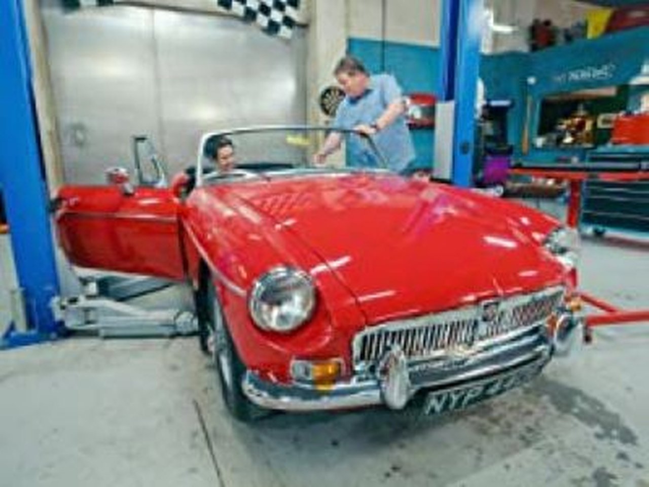 Wheeler Dealers - Season 22 Episode 10 : MGB Roadster