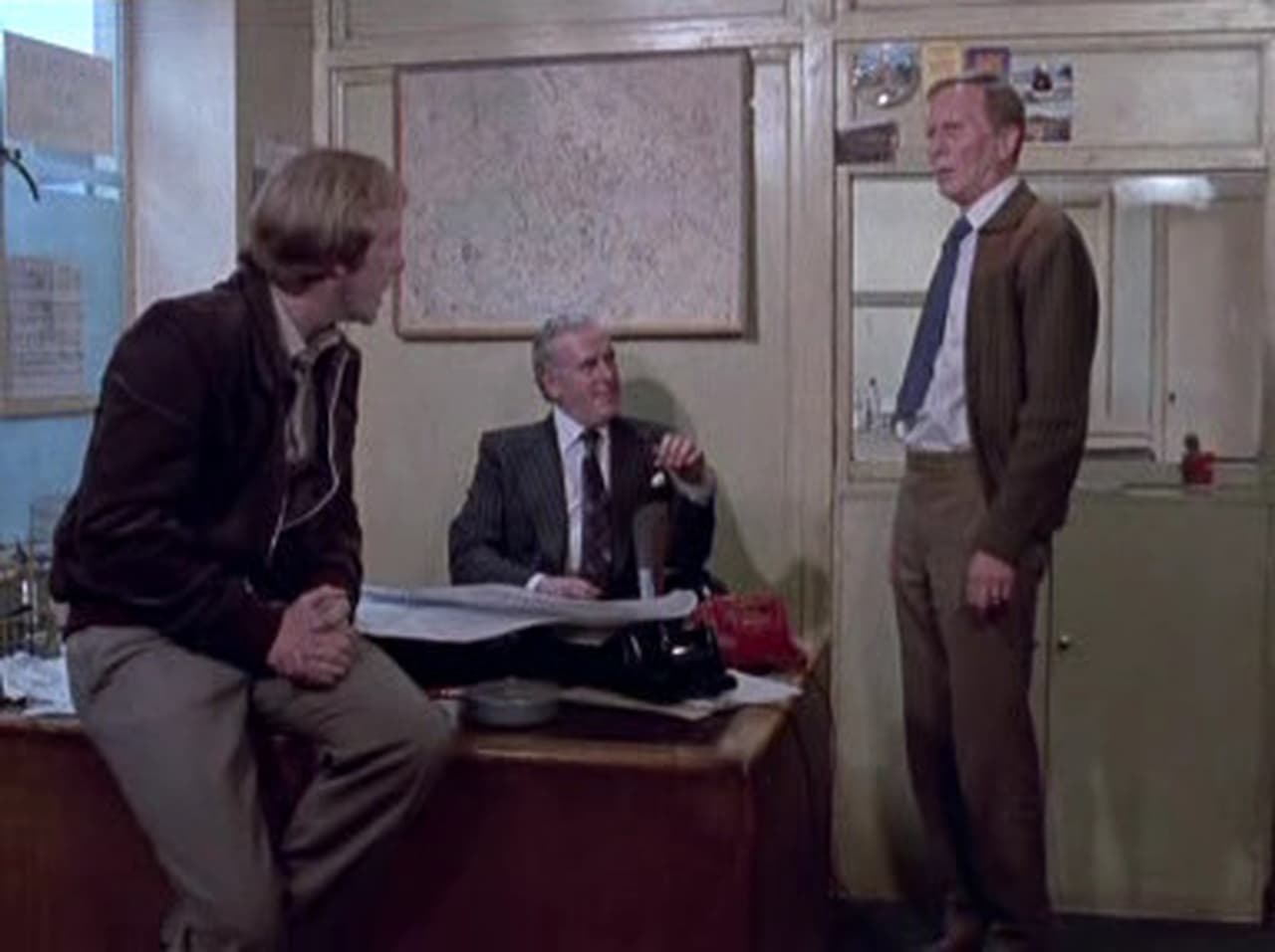 Minder - Season 1 Episode 8 : Come in T-64, Your Time is Ticking Away