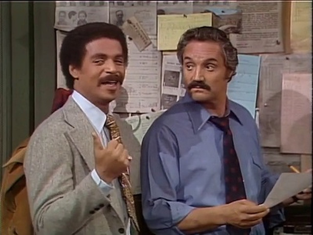 Barney Miller - Season 2 Episode 19 : Massage Parlor