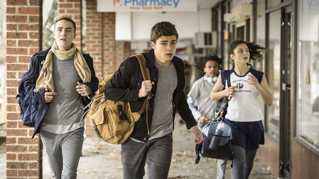 Nowhere Boys : entre deux mondes — Bienvenue à Bremin