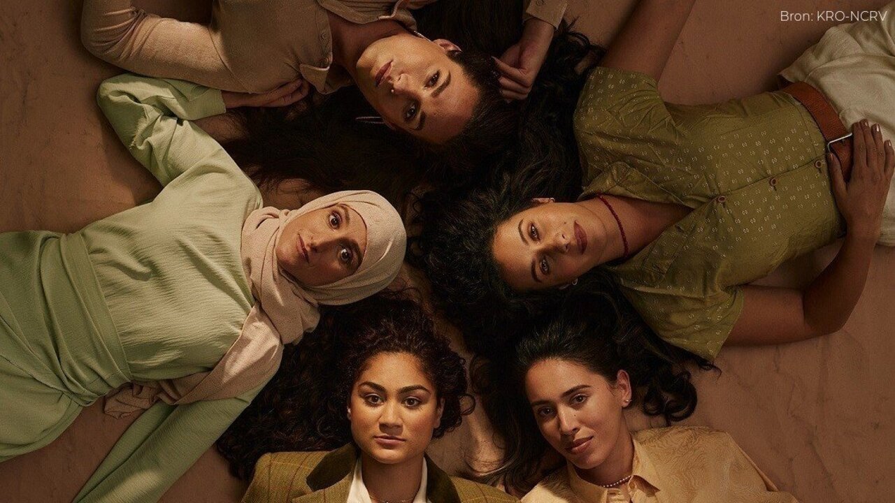 Cast and Crew of Zina