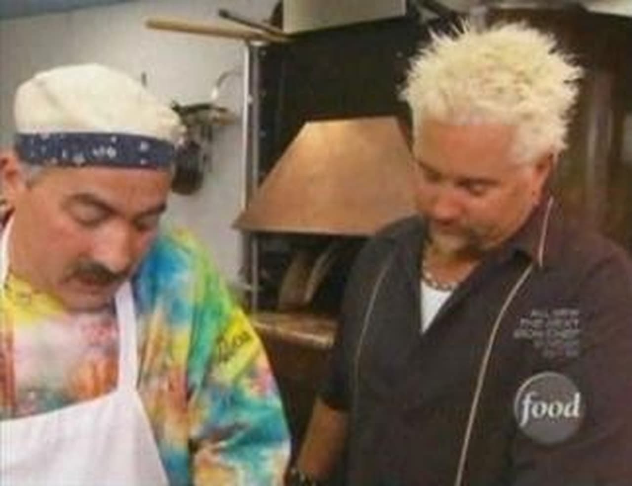 Diners, Drive-Ins and Dives - Season 7 Episode 8 : Barbequed, Baked and Brined