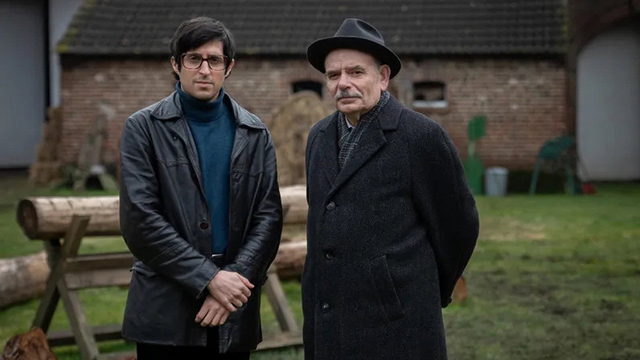 Monsieur still 5