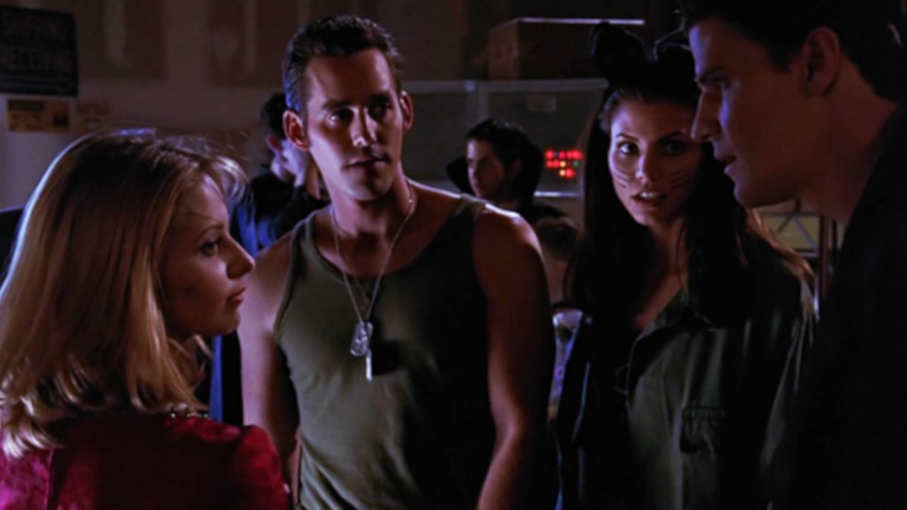 Buffy the Vampire Slayer - Season 2 Episode 6 : Halloween