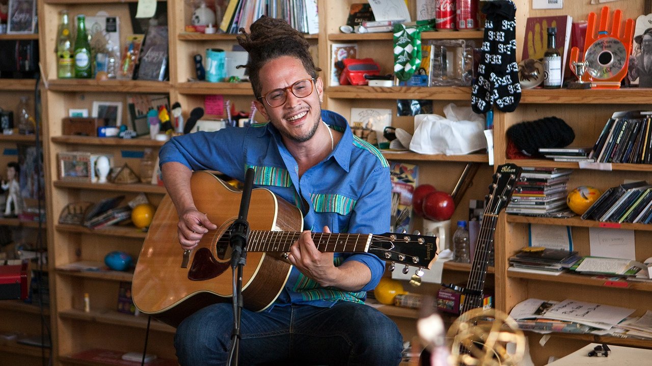 NPR Tiny Desk Concerts - Season 11 Episode 15 : Vicente García