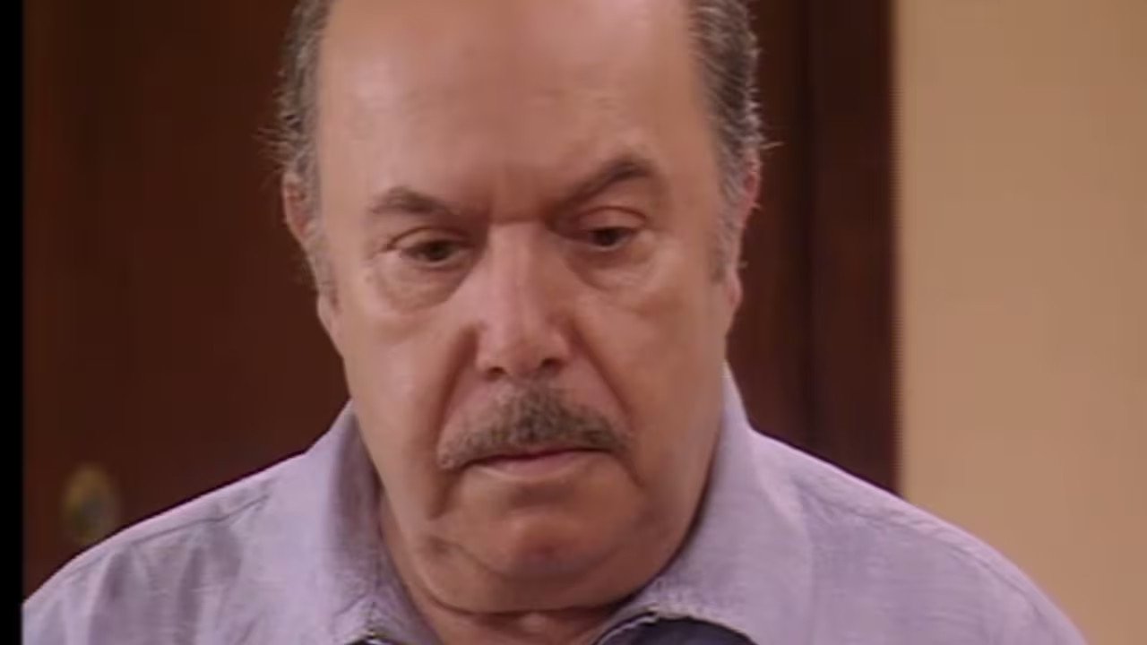 A doctor in the family - Season 4 Episode 11 : No man's land / Families