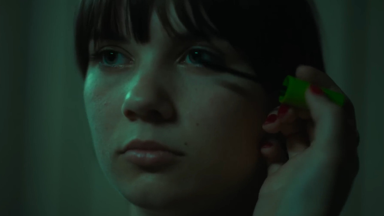 Big Girls Don't Cry still 7