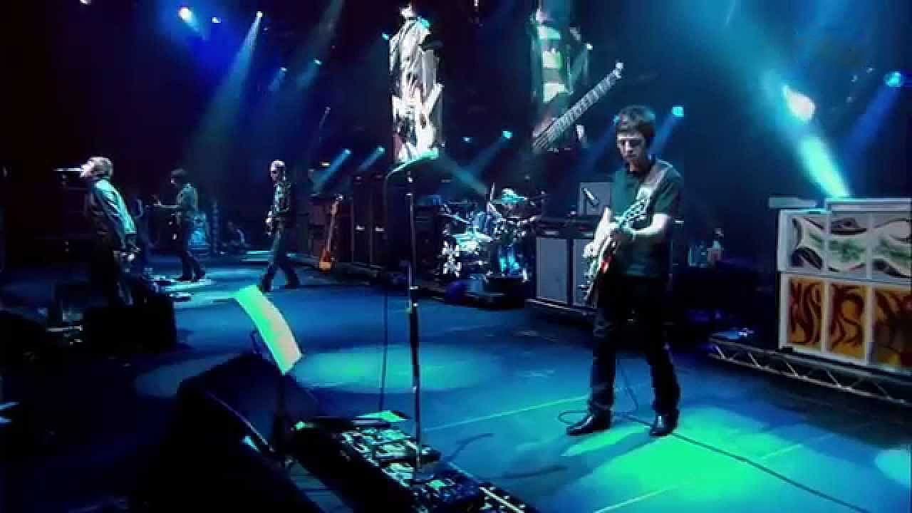 Scen från Oasis - Live at Wembley Arena