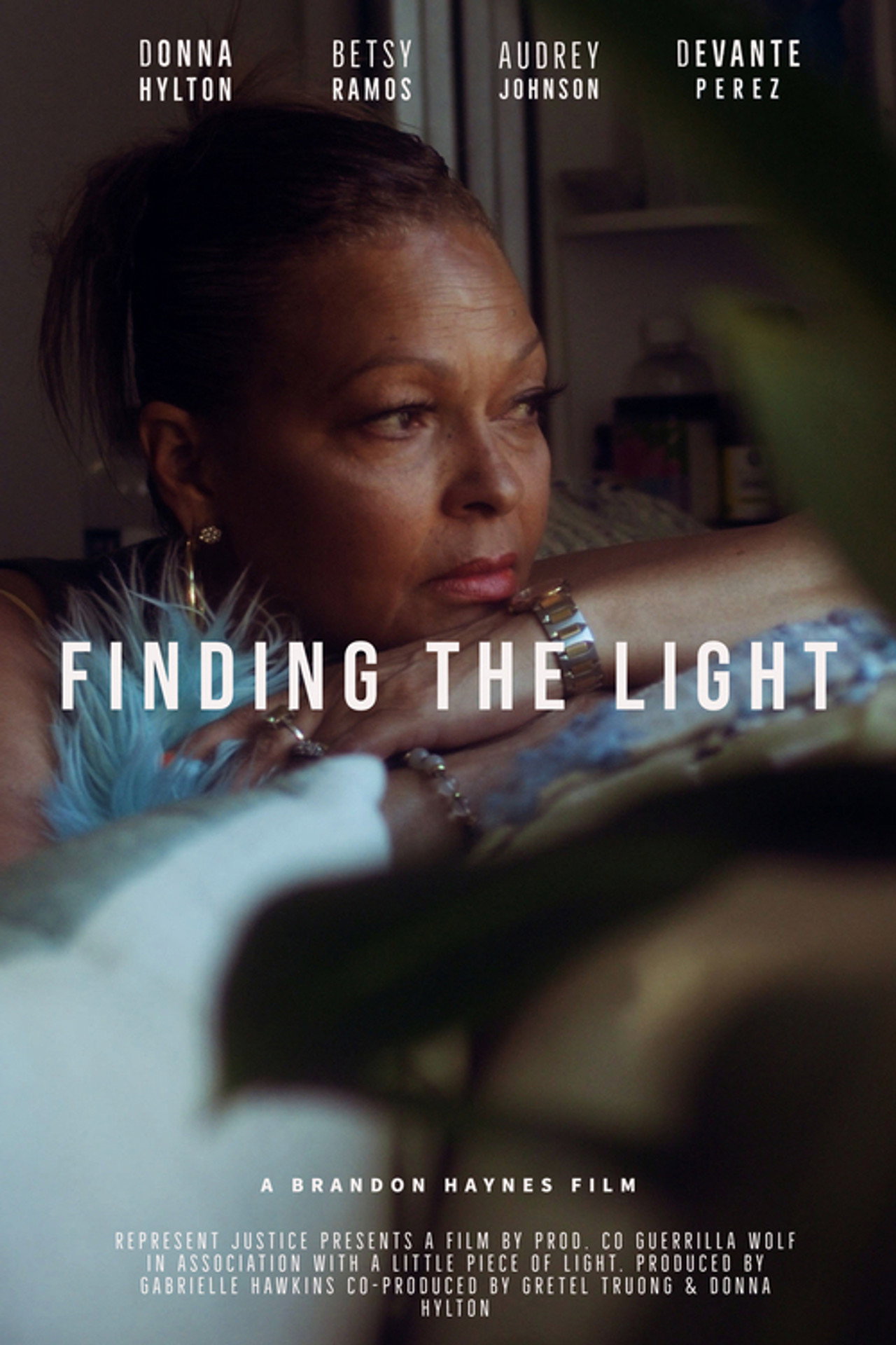 Finding the Light filmaffisch