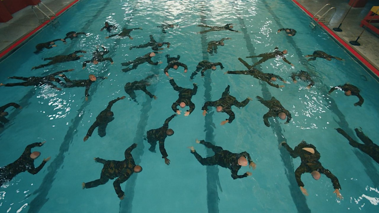 Boots - Season 1 Episode 4 : Sink or Swim