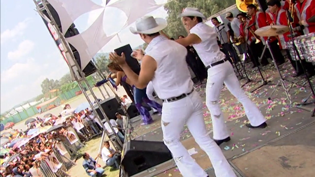 Rebelde - Season 1 Episode 148 : Auto de regalo
