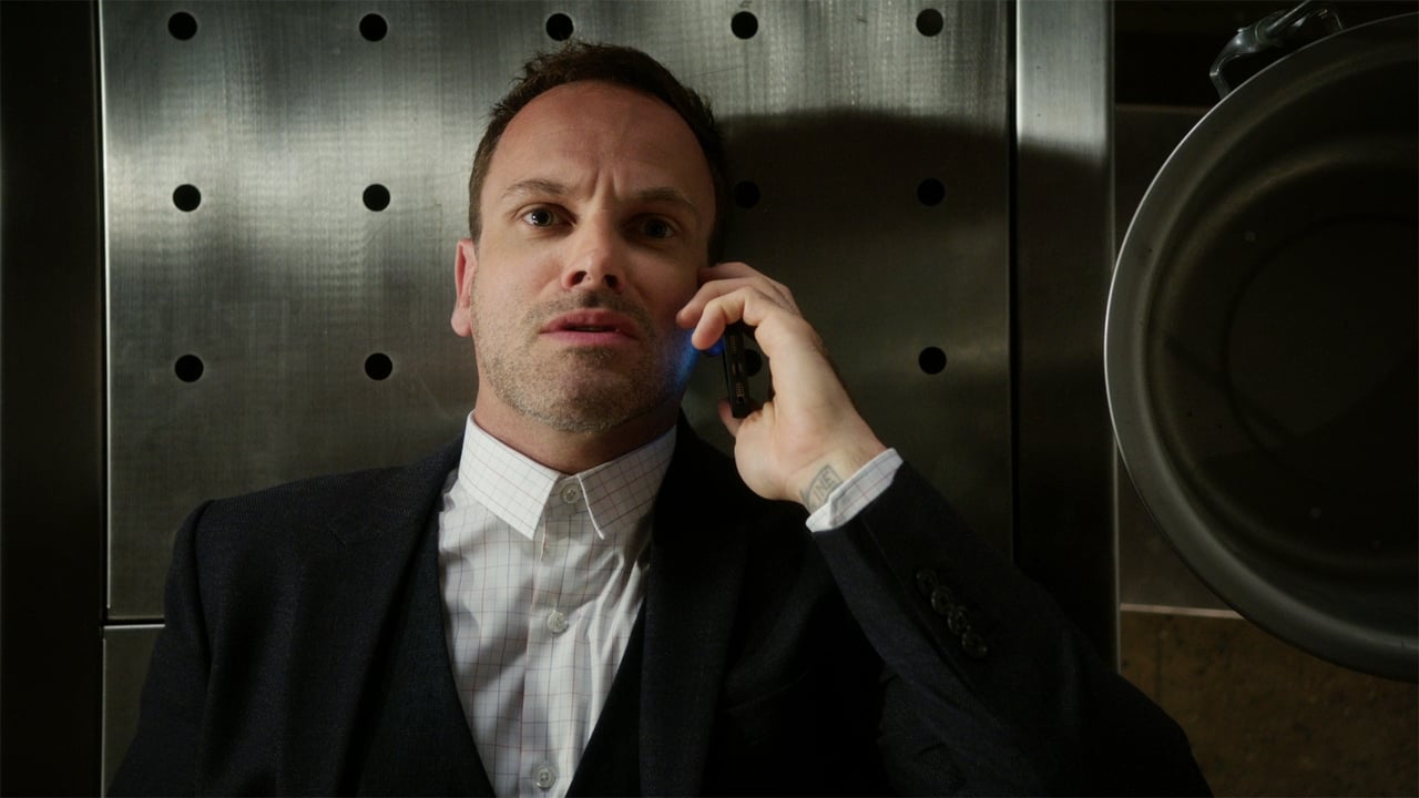 Elementary - Season 6 Episode 1 : An Infinite Capacity for Taking Pains