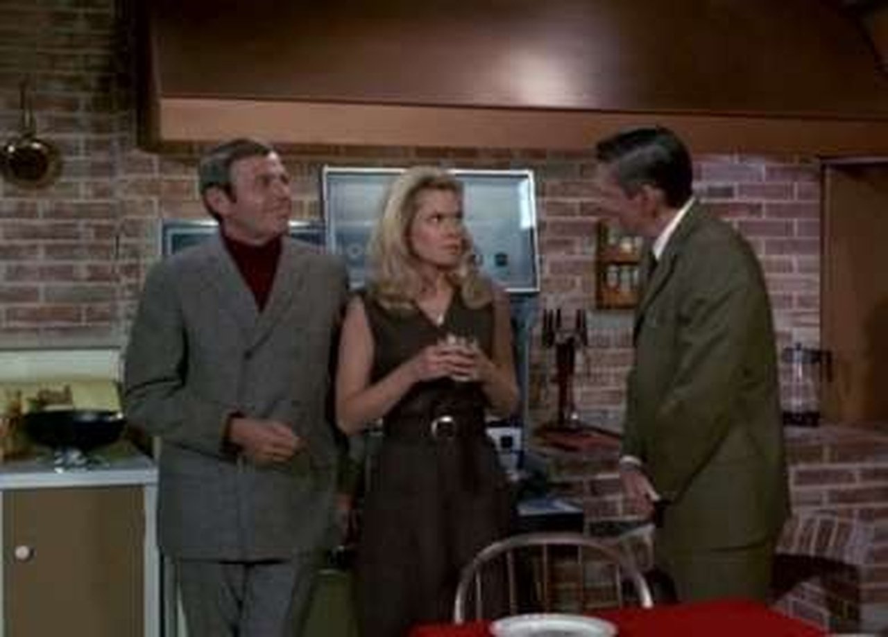 Bewitched - Season 5 Episode 7 : Samantha's French Pastry