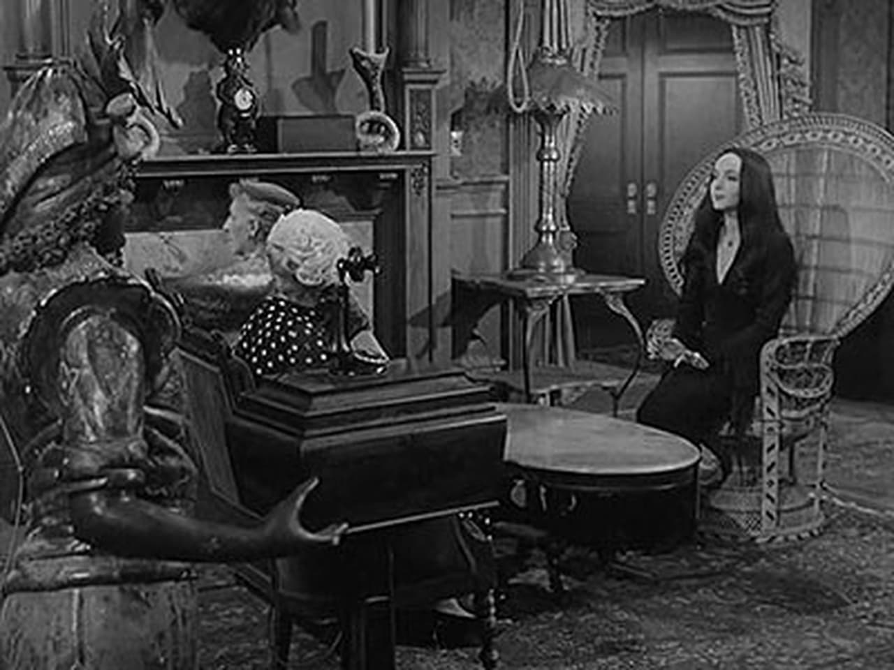 The Addams Family - Season 1 Episode 6 : Morticia Joins the Ladies League