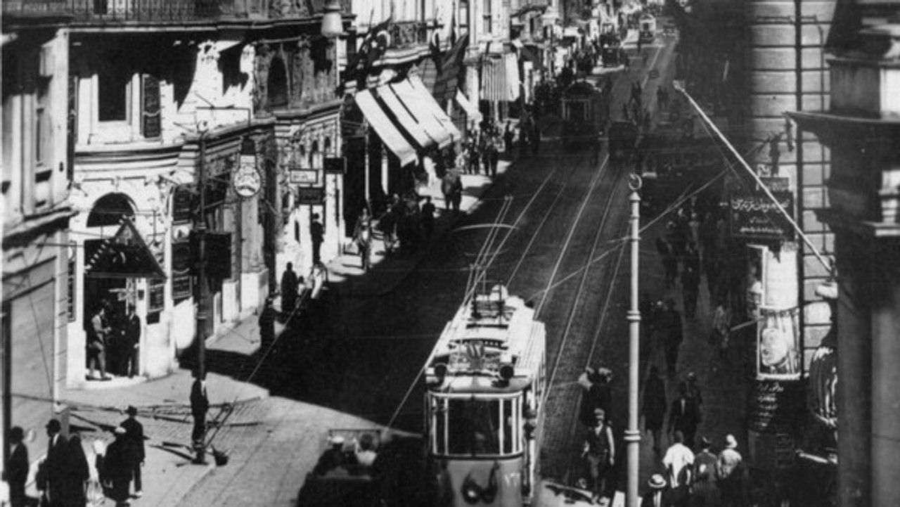 Taksim'den Tünel'e — Épisode 11