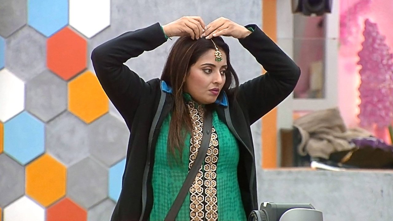 Bigg Boss - Season 2 Episode 58 : Day 57: Smile, Pose and Click!