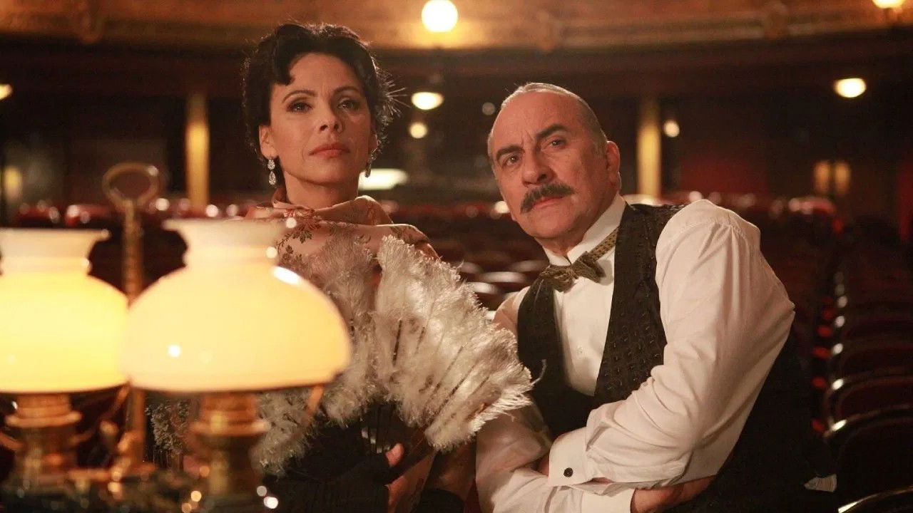 Mystère à Paris — Mystère à l'Opéra