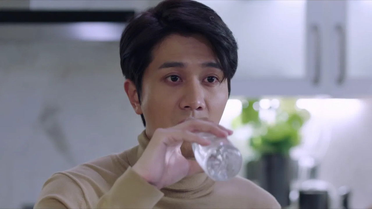 阳光之下 — Épisode 25