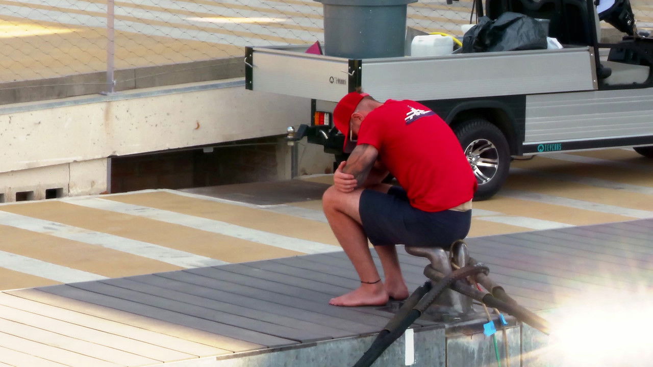 Below Deck Mediterranean - Season 10 Episode 11 : Crossing Lines