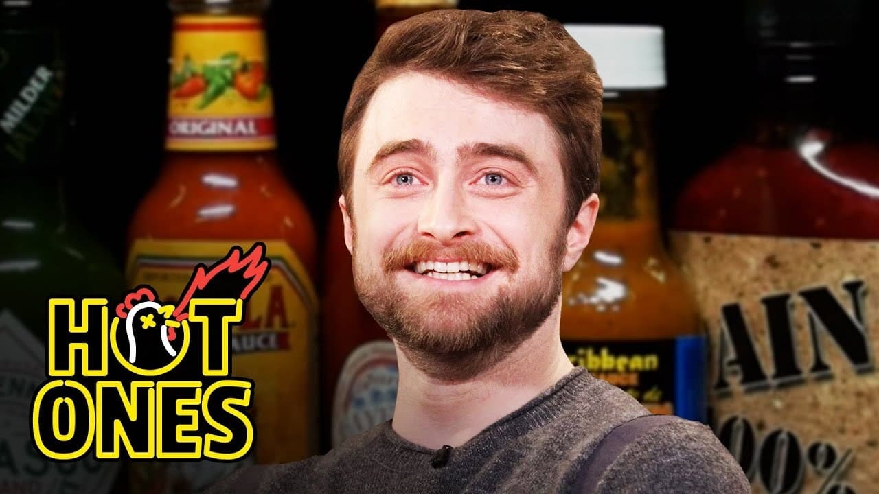 Hot Ones - Season 13 Episode 10 : Daniel Radcliffe Catches a Head Rush While Eating Spicy Wings