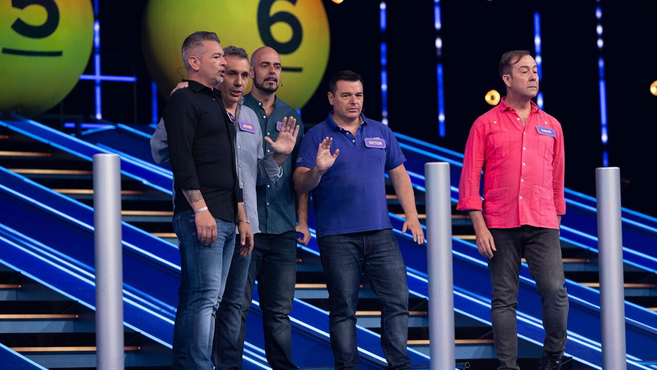 Juego de pelotas backdrop