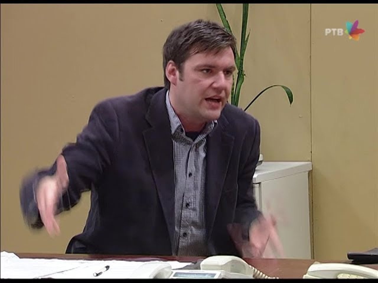 Government Job - Season 7 Episode 50 : 1132 Pancir